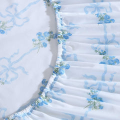 Laura Ashley gros plan bordure ruban floral bleu, ajout décoratif raffiné