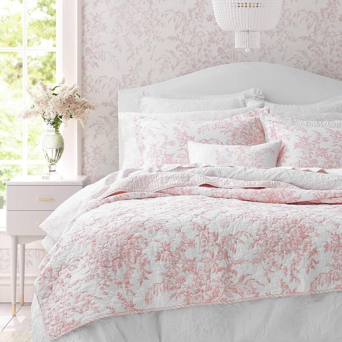 Laura Ashley couette face montrant le motif floral et confort visuel