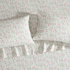 Laura Ashley gros plan du tissage percale montrant texture fraîche et respirante