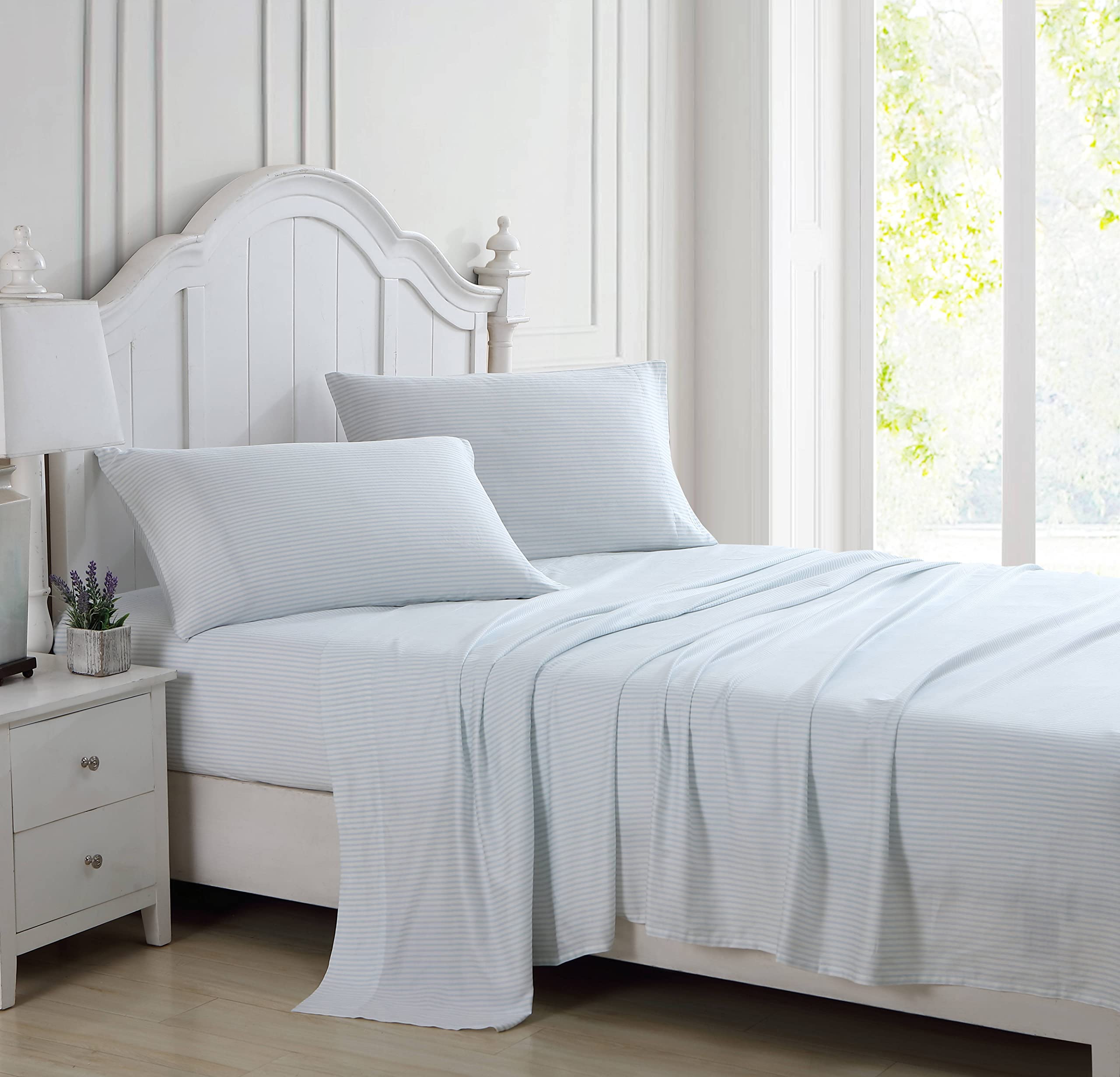 Laura Ashley gros plan tissage sateen montrant douceur et fini lumineux
