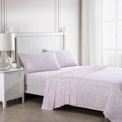 Laura Ashley détail du tissage sateen en coton offrant toucher soyeux