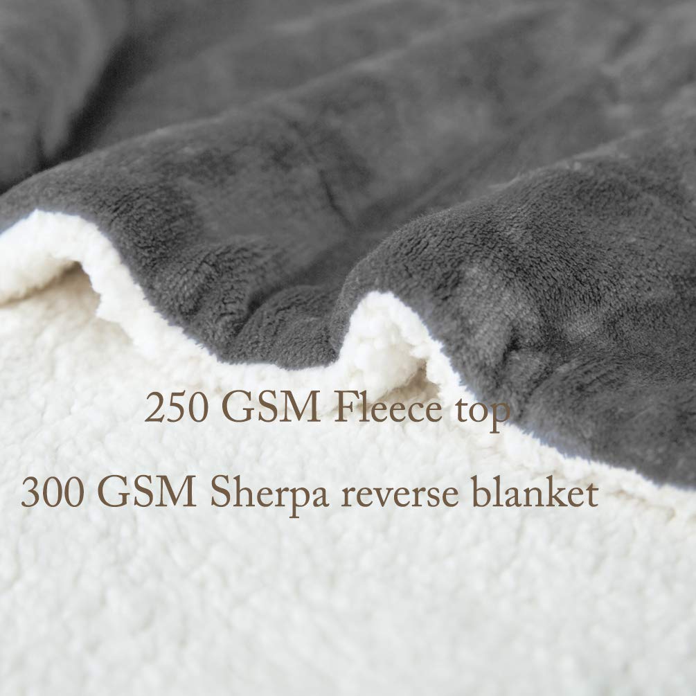 LBRO2M couverture King déposée sur lit pour grande couverture cosy