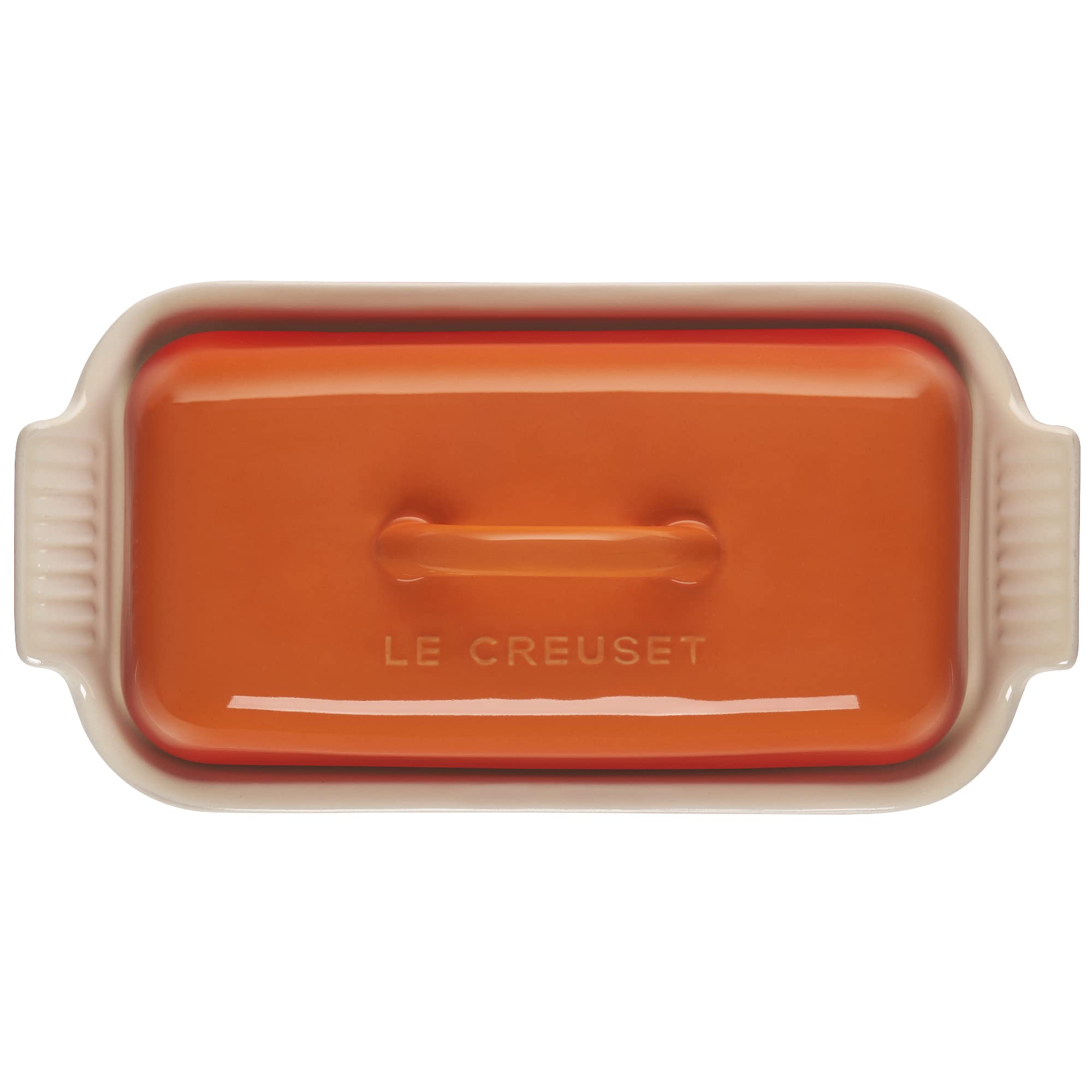 Le Creuset beurrier Heritage en situation sur table, facilite le service et la décoration