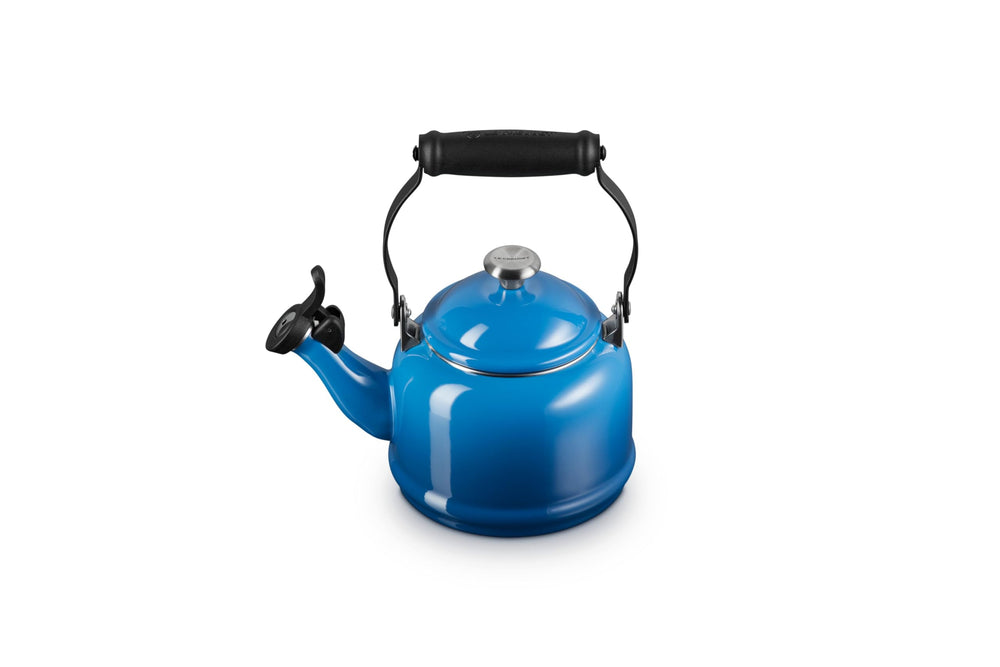 Le Creuset bouilloire Demi face bleu Marseille, look coloré et durable