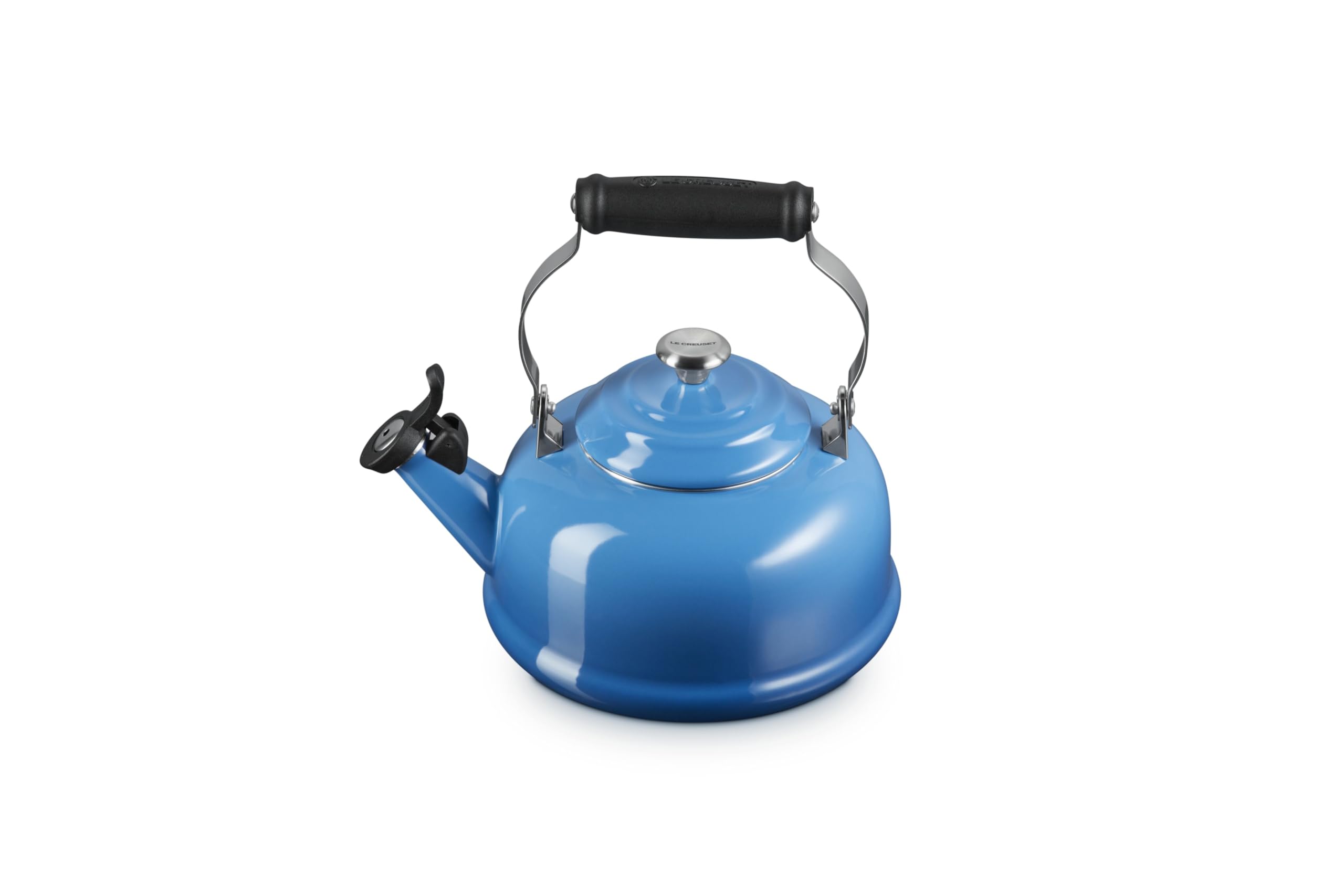 Le Creuset bouilloire Marseille vue de profil montrant le bec pour un versement précis