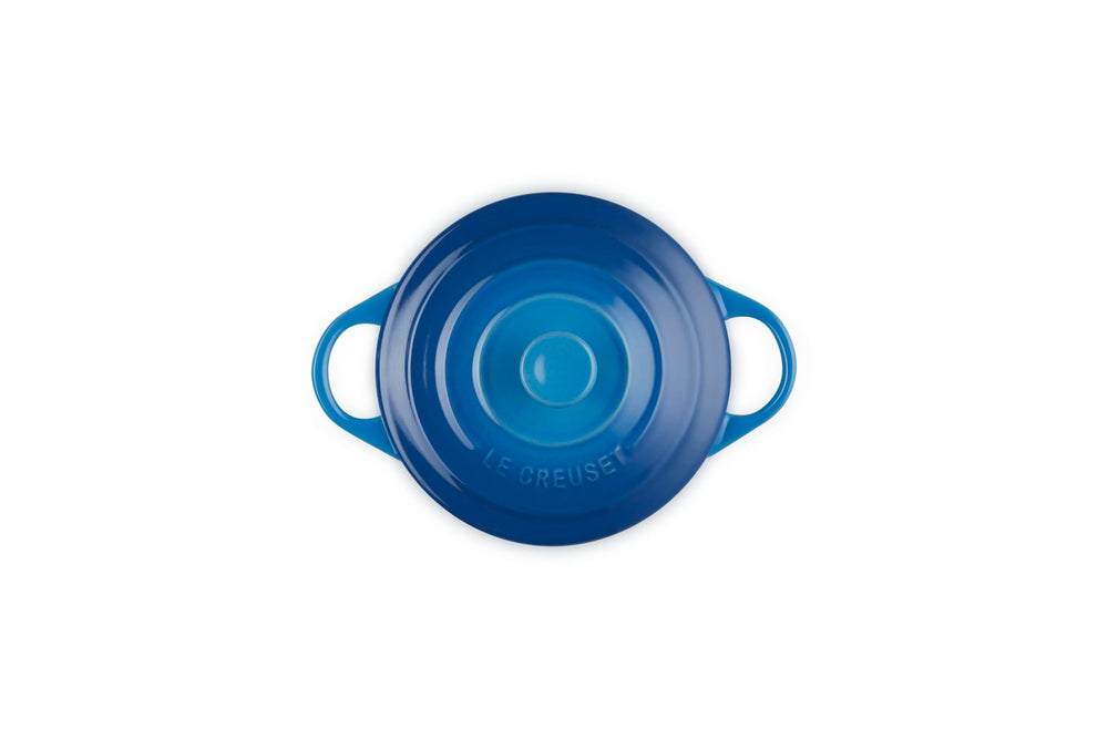 Le Creuset cocotte mini avec couvercle illustrant conservation et présentation