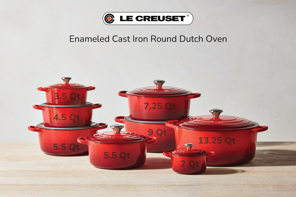 Le Creuset cocotte posée sur table pour service élégant