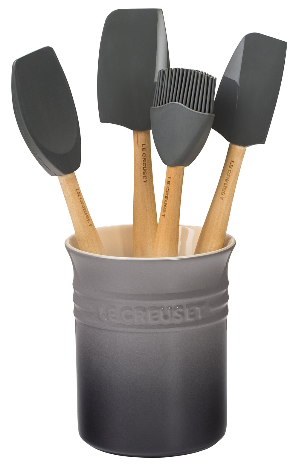 Le Creuset crock en grès Oyster présenté en avant, rangement élégant