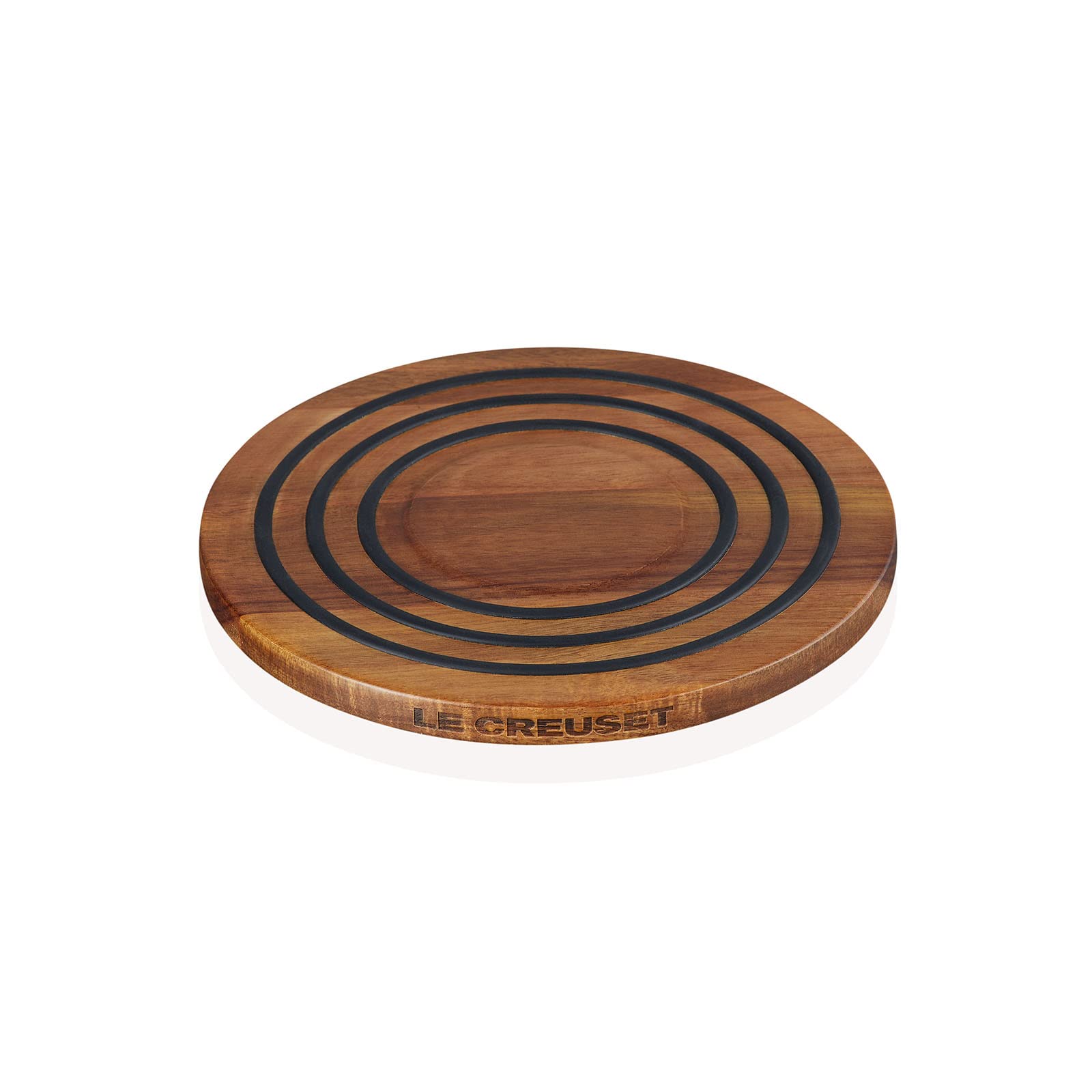 Le Creuset gros plan sur le grain d'acacia, finition naturelle durable