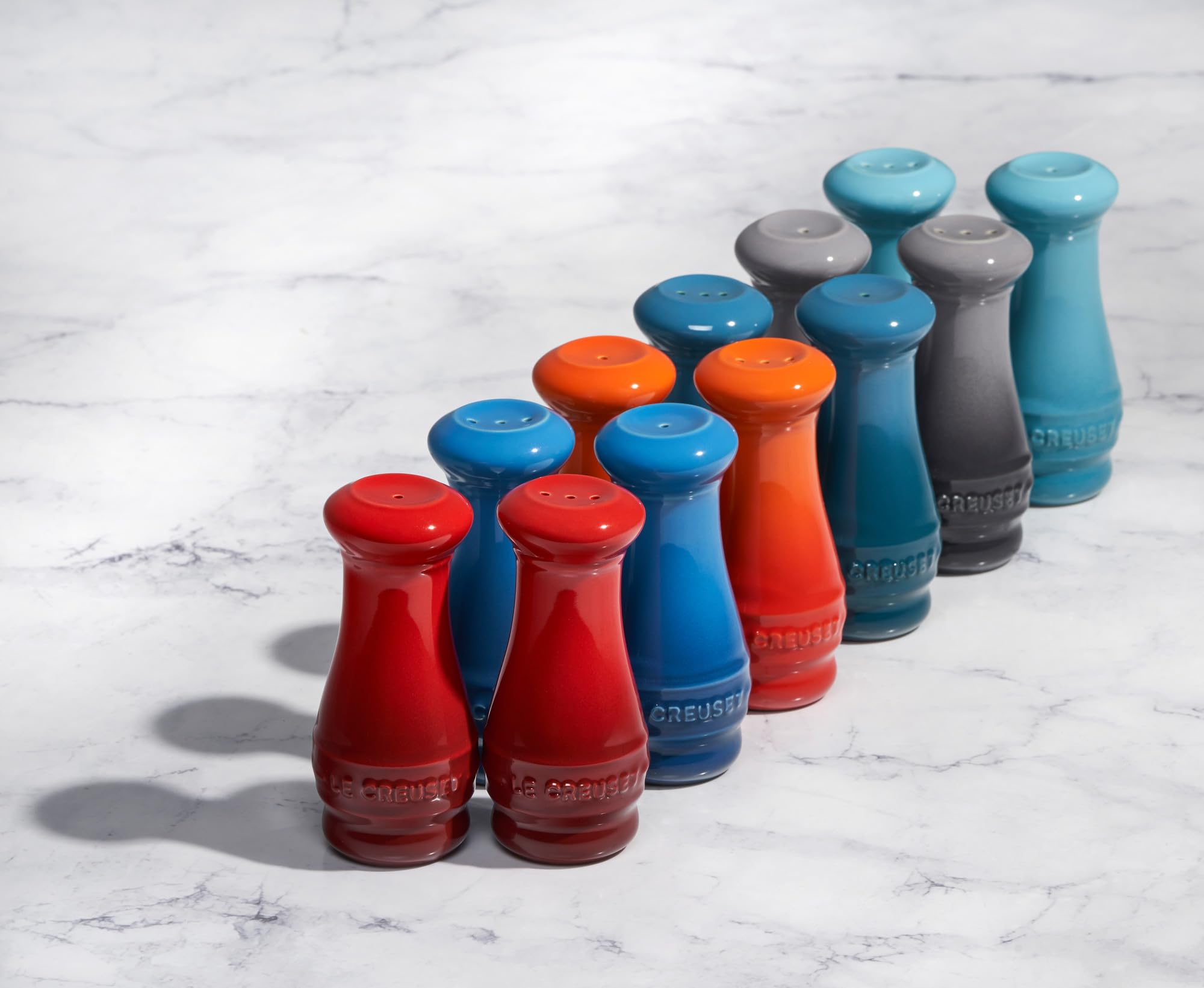 Le Creuset emballage et étiquette montrant marque et informations produit