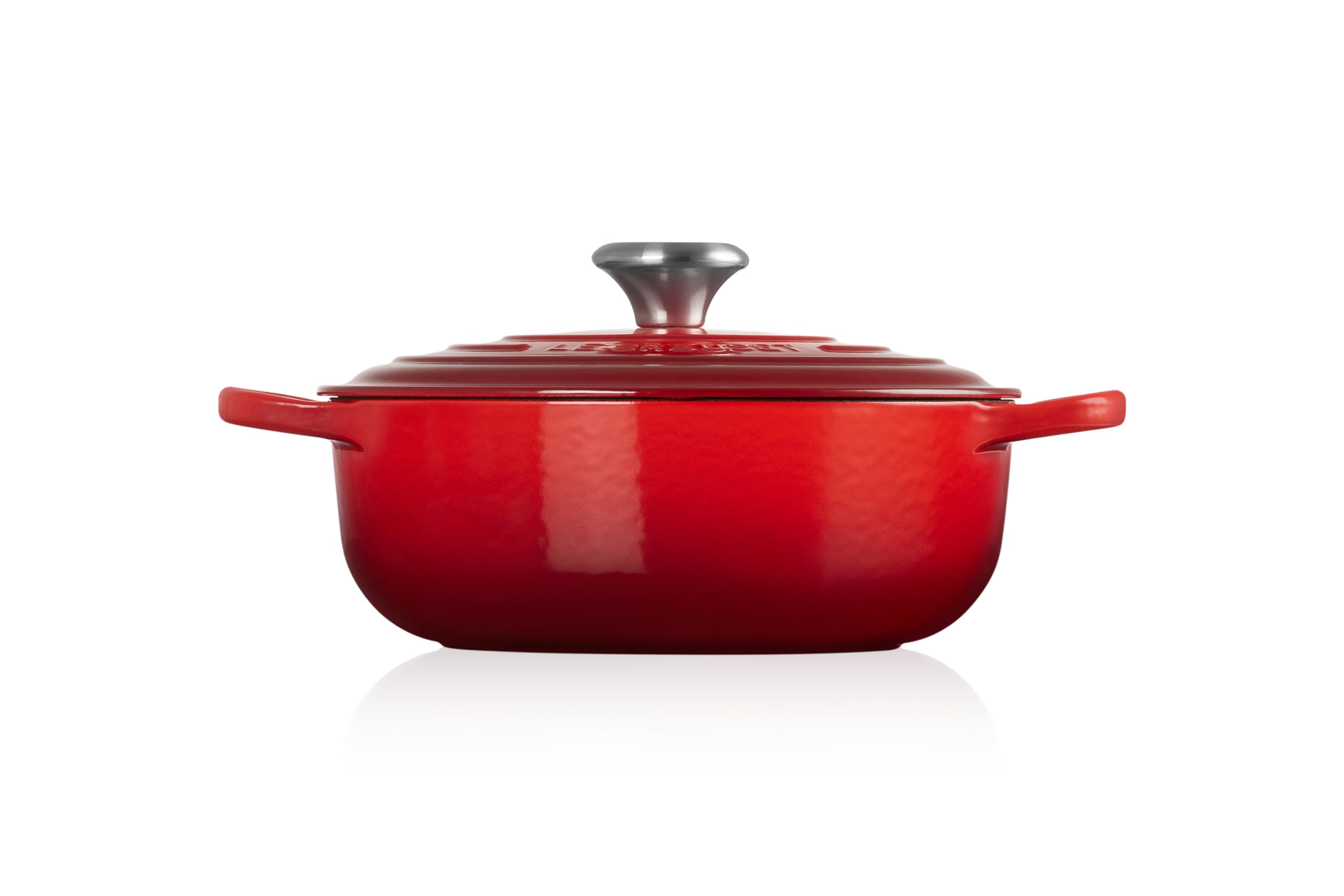 Le Creuset gros plan poignée sûre facilitant la prise et la manipulation