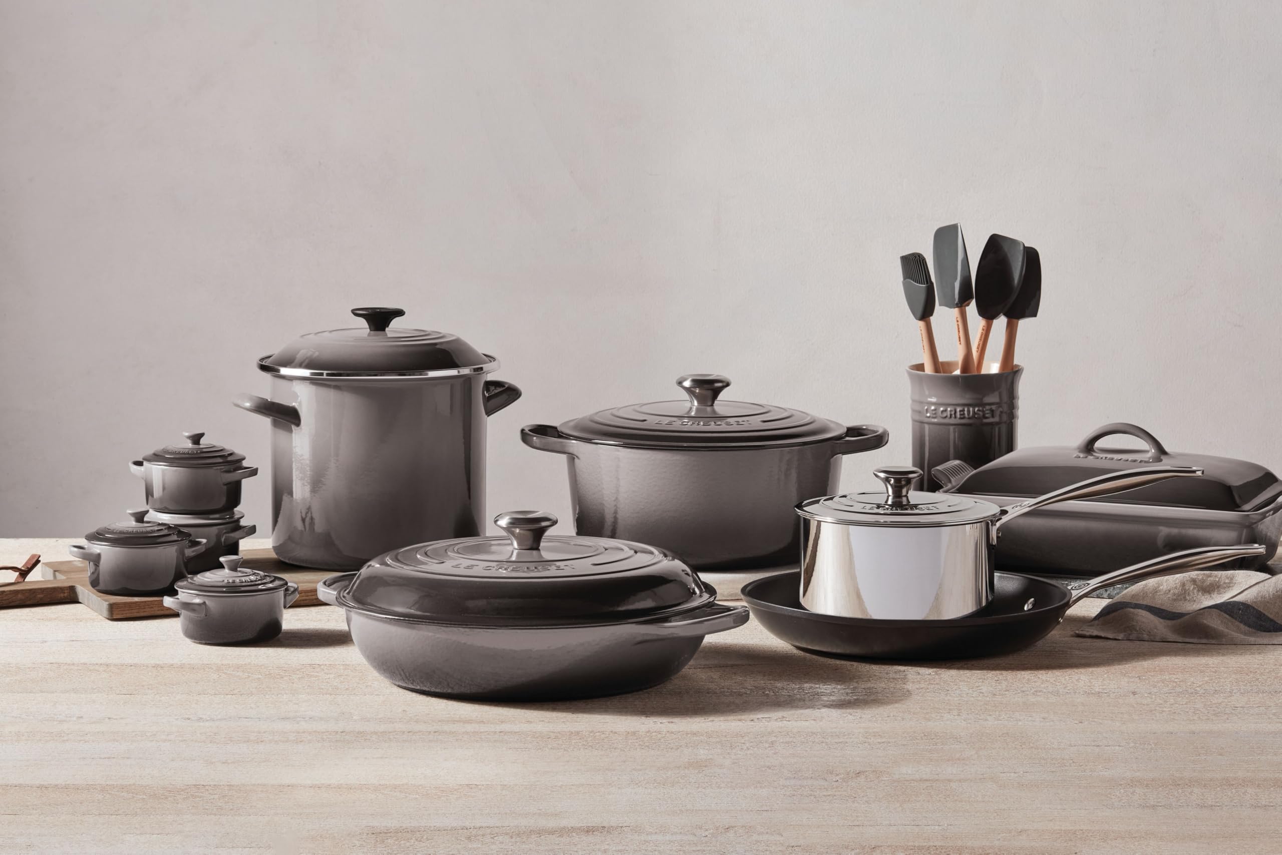 Le Creuset étiquette matériaux silicone et grès, sécurité alimentaire