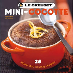 Le Creuset mini cocotte en usage au four illustrant cuisson uniforme et praticité