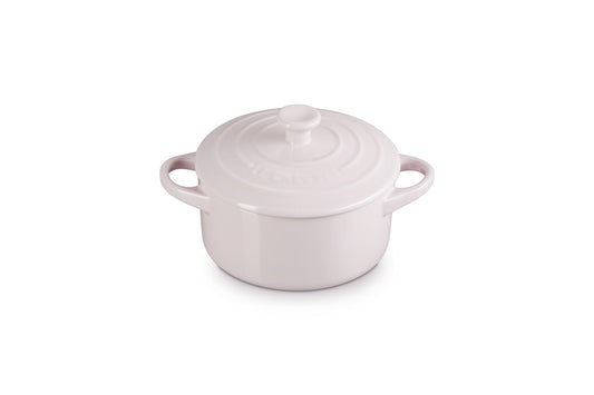 Le Creuset mini cocotte face en couleur Shallot montrant finition élégante