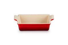 Le Creuset vue intérieure montrant surface non poreuse et démoulage facile