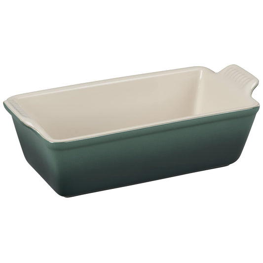 Le Creuset moule Heritage face montrant la couleur Artichaut et finition élégante