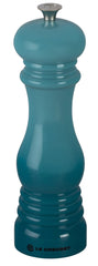 Le Creuset moulin avant Caribbean, design coloré et prise en main confortable