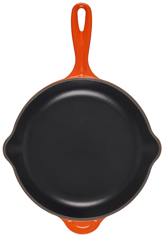 Le Creuset poêle Classic intérieur noir satin pour saisies et températures élevées