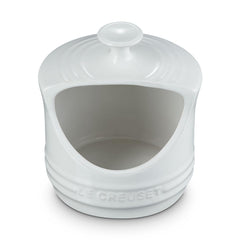 Le Creuset pot à sel face blanche accès rapide et esthétique