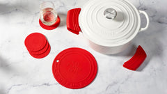 Le Creuset protège-poignées comparaison taille pour évaluer ajustement