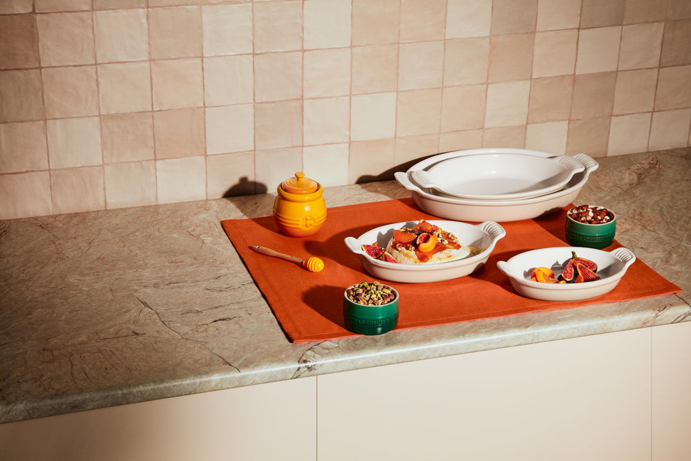 Le Creuset ramequin dessous montrant marquage de la marque et solidité de fabrication