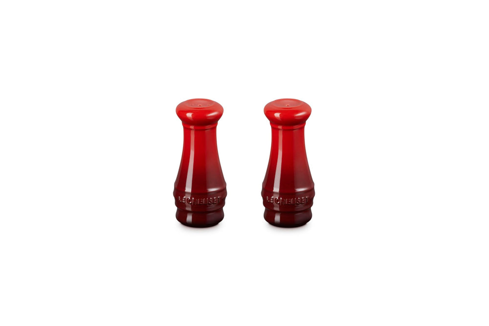 Le Creuset salière et poivrière face, design Cerise et finition durable