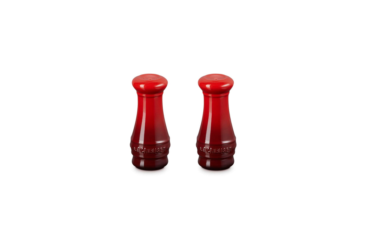 Le Creuset salière et poivrière face, design Cerise et finition durable