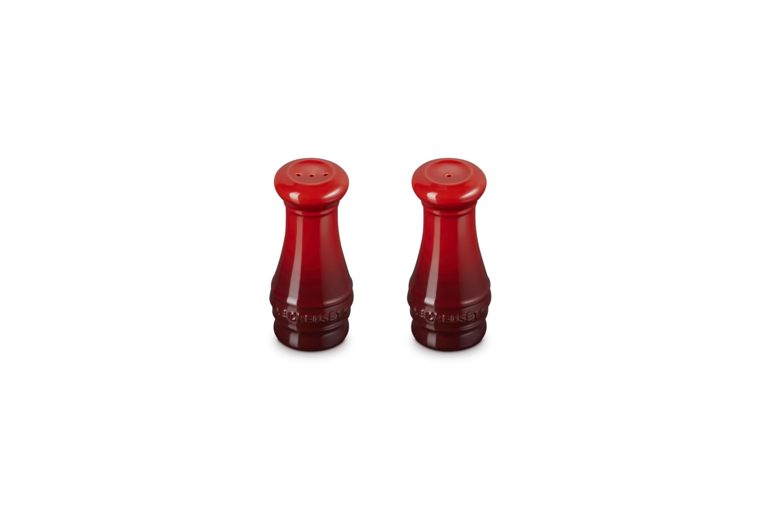 Le Creuset salière et poivrière profil montrant forme ergonomique pratique