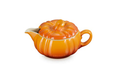 Le Creuset saucière citrouille profil, bec verseur anti-goutte pratique