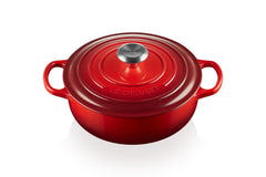 Le Creuset sauteuse face Cerise montrant finition et design durable
