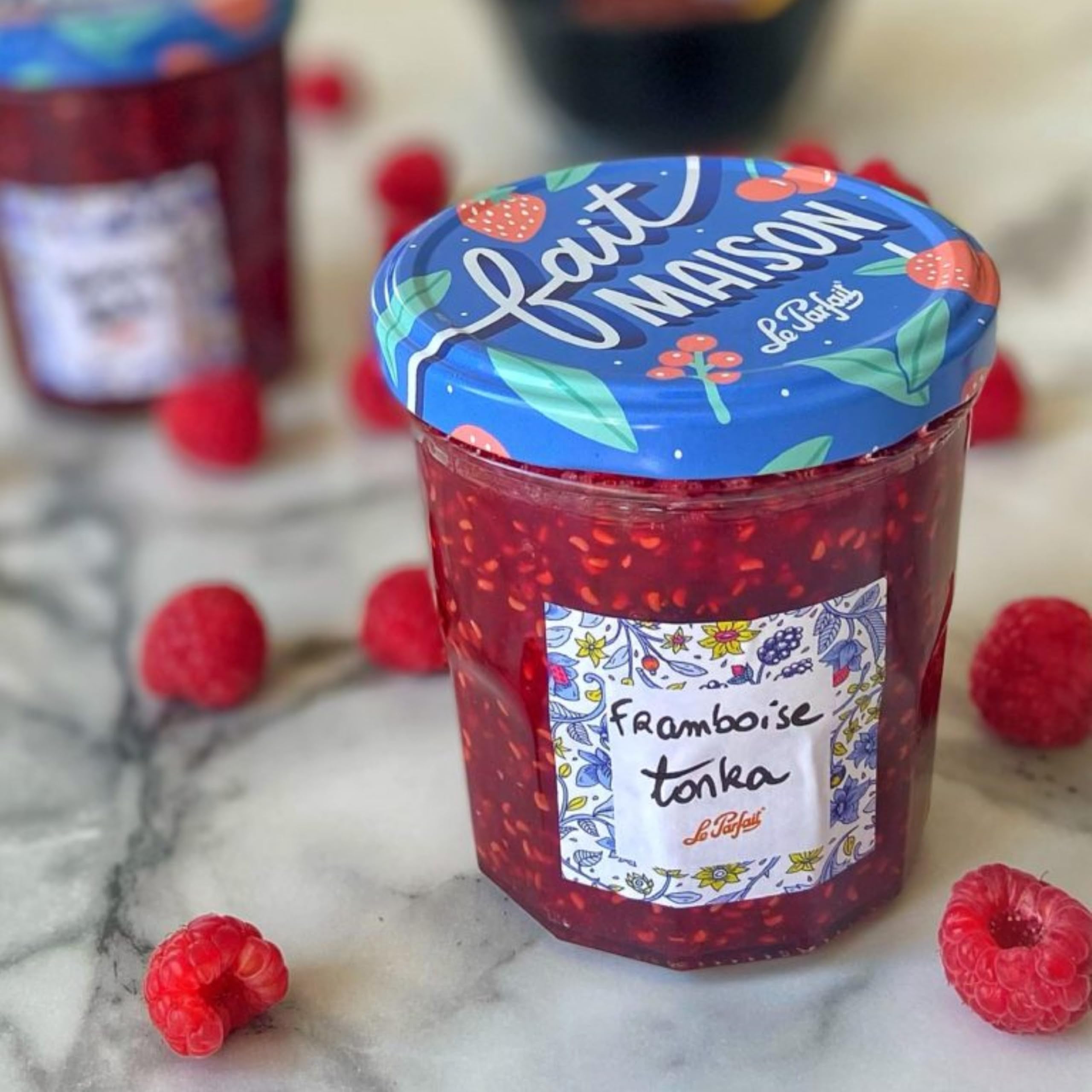Le Parfait comparaison taille main montrant capacité 324 ml pour portions