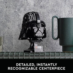 LEGO casque Darth Vader gros plan sur texture des briques, finition soignée