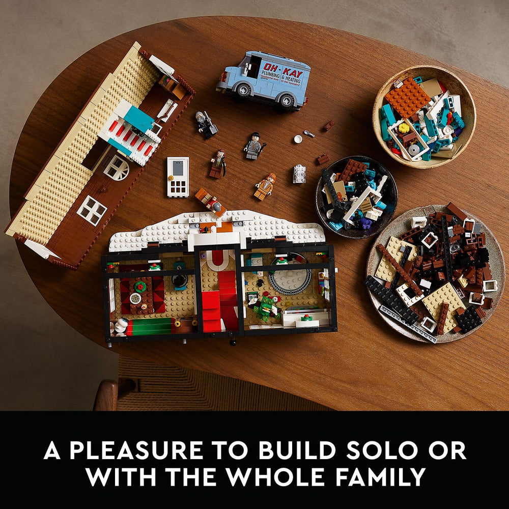 LEGO modèle sur une table montrant l'échelle et l'impact décoratif