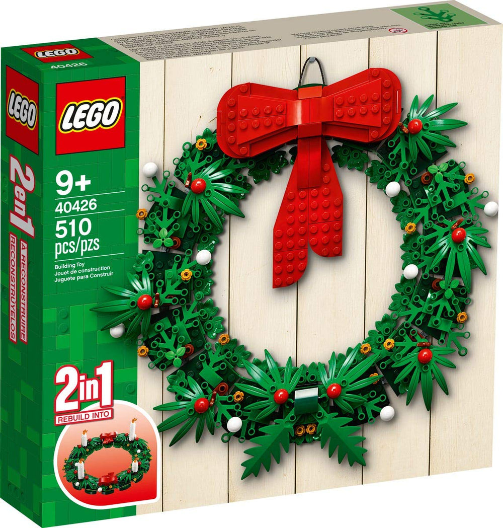 LEGO couronne face montrant l'ensemble décoratif et ambiance festive