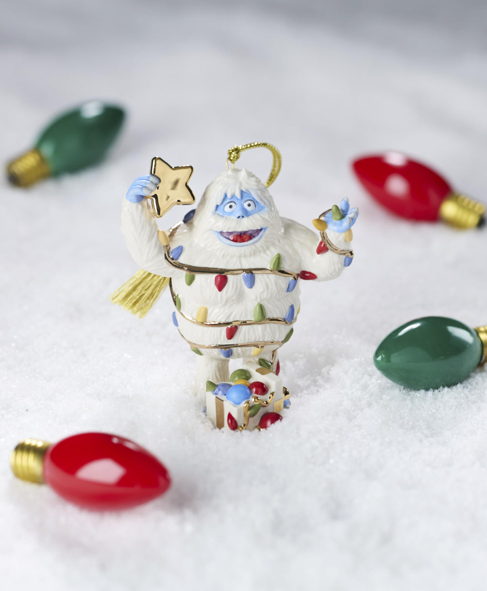 Lenox Bumble placé sur sapin festif, ajoute charme et gaieté