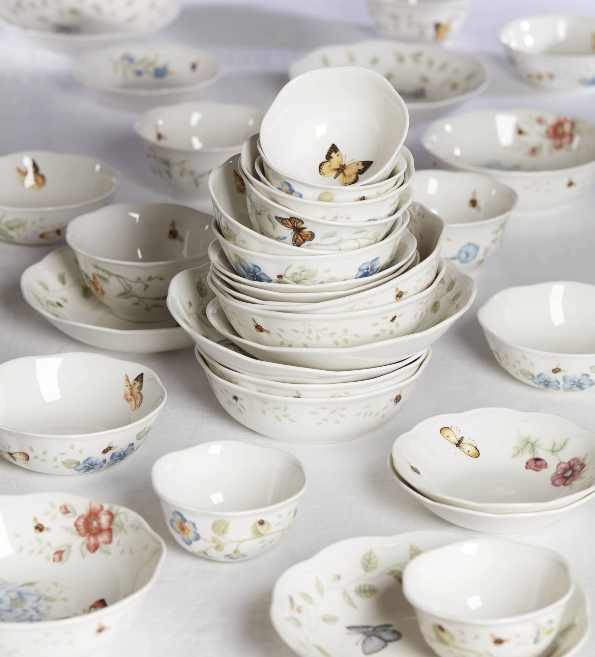 Lenox détail du bord et finition brillante, prouve qualité de la porcelaine