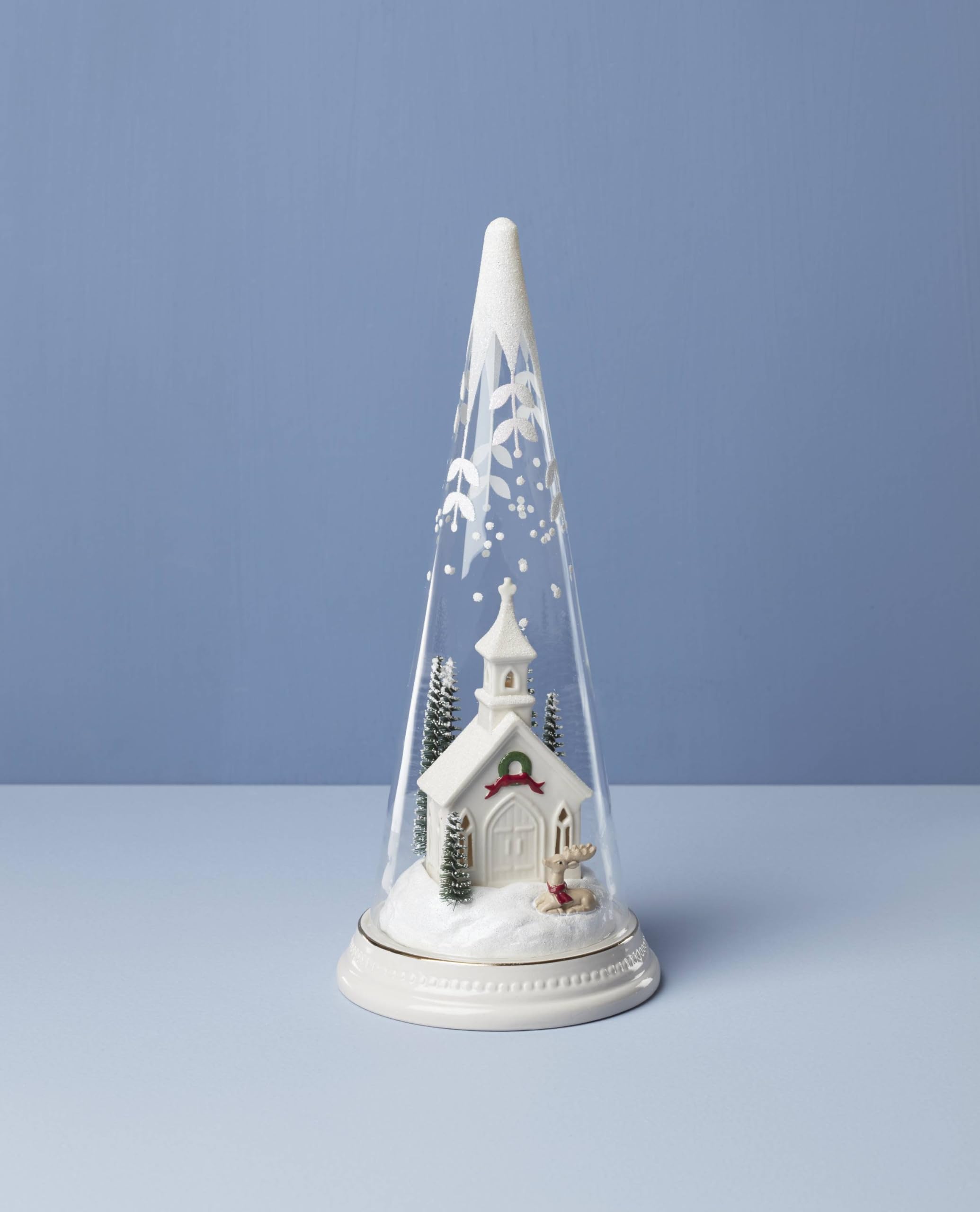 Lenox gros plan des accents or 24K apportant élégance et brillance décorative