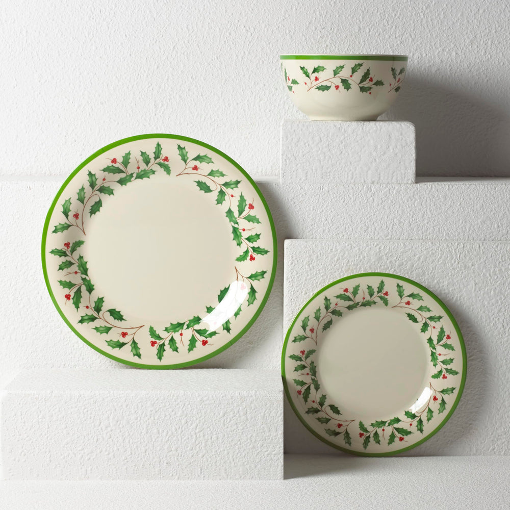 Lenox assiette servie sur table de Noël pour présentation chaleureuse