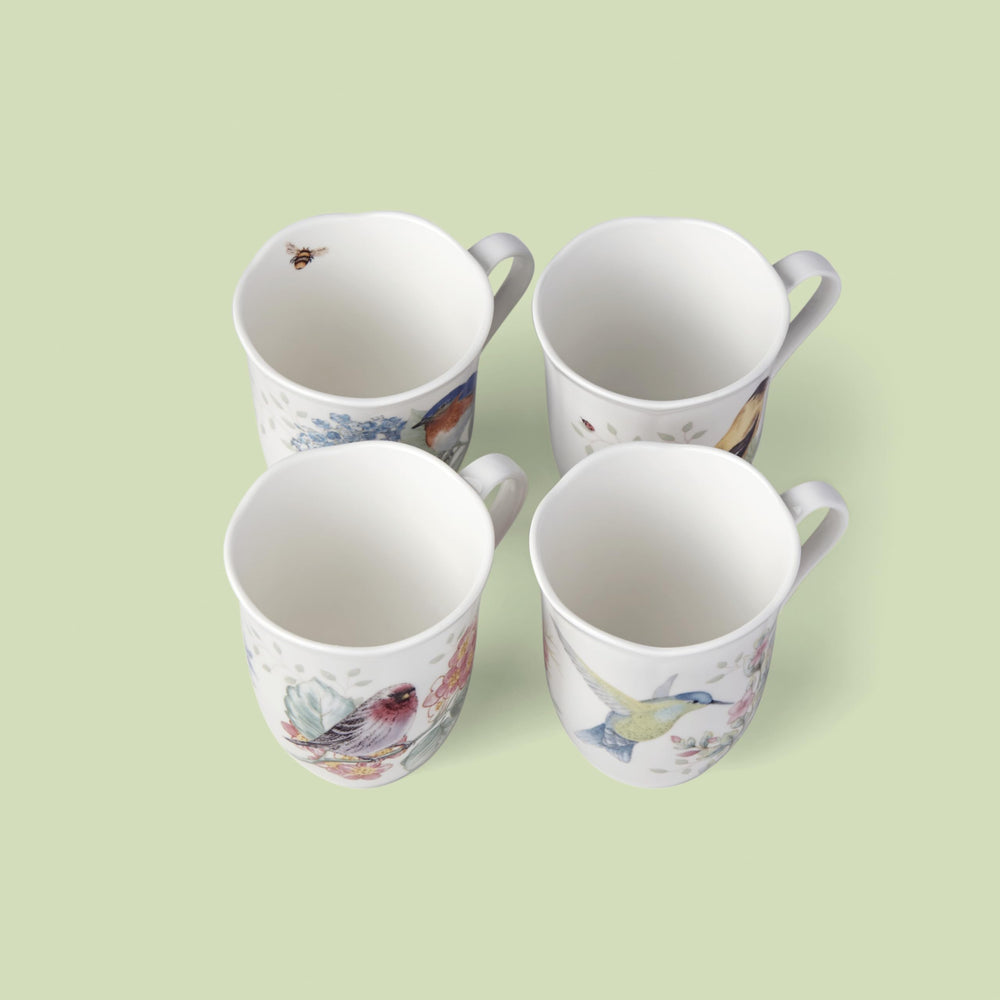 Lenox mugs comparaison taille avec main, capacité 12 oz claire et utile