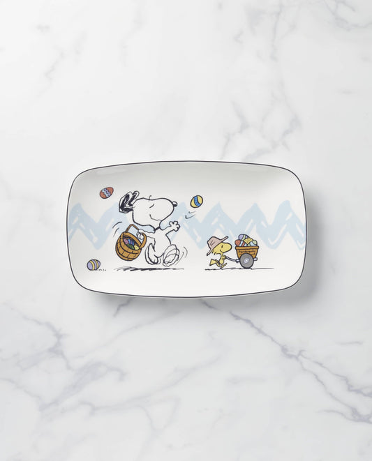 Lenox Snoopy gros plan du motif Pâques mettant en valeur les couleurs durables