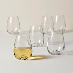 Lenox verre tenu en main illustrant la taille et le confort de préhension