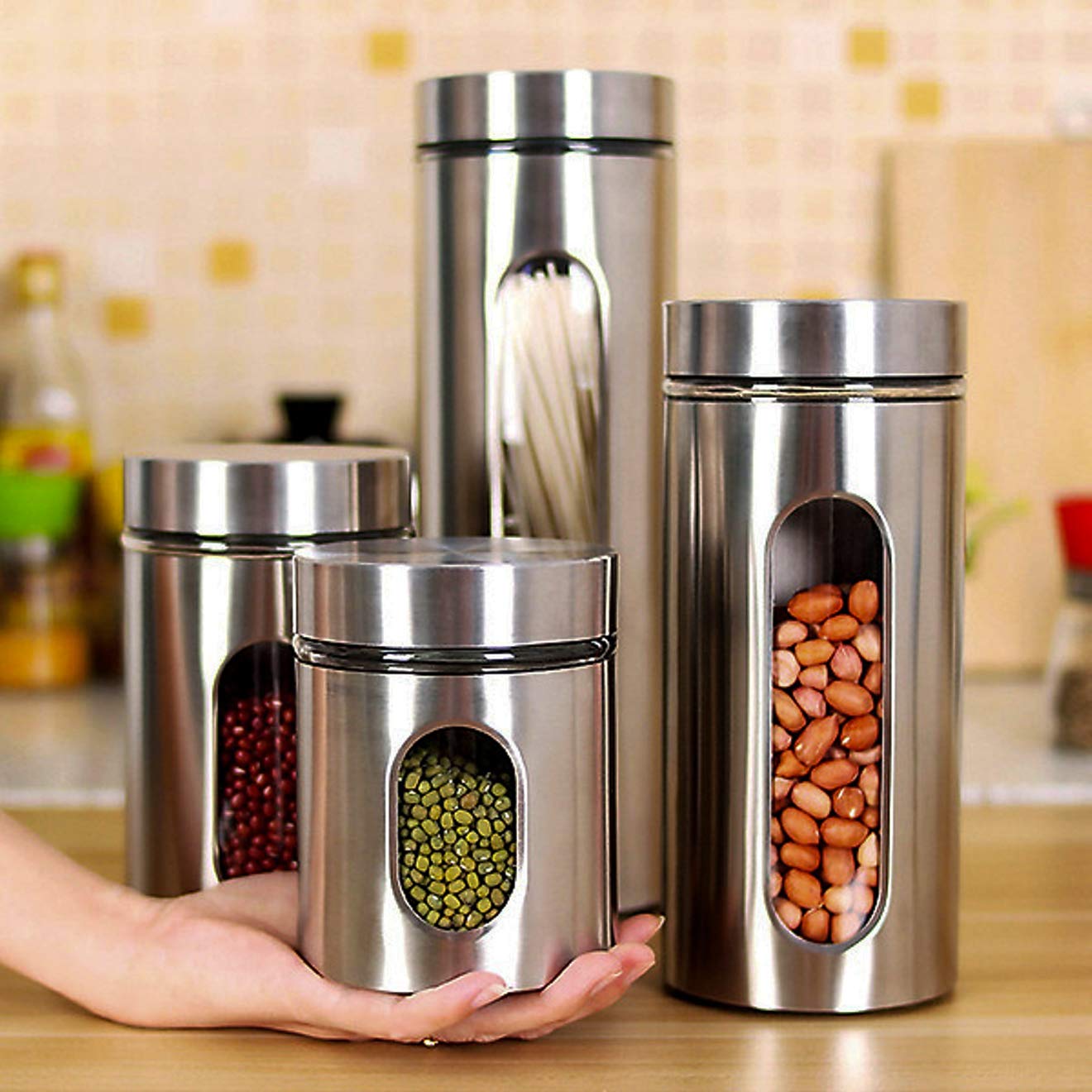 Le'raze bocaux organisés dans un garde-manger, optimisation de l'espace