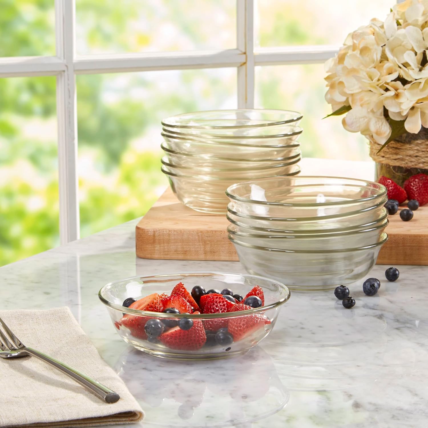 Le'raze comparaison taille main montrant proportions pratiques pour repas