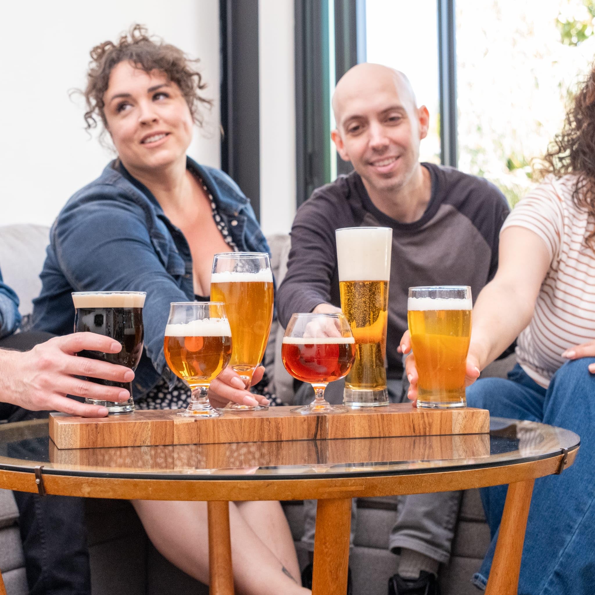 Libbey verres en usage pendant une dégustation optimisant les arômes