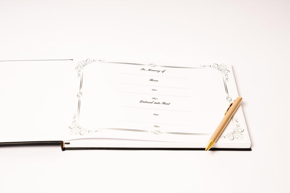 LIFETOO livre ouvert montrant pages 150 GSM résistantes à l'encre
