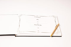 LIFETOO livre ouvert montrant pages 150 GSM résistantes à l'encre