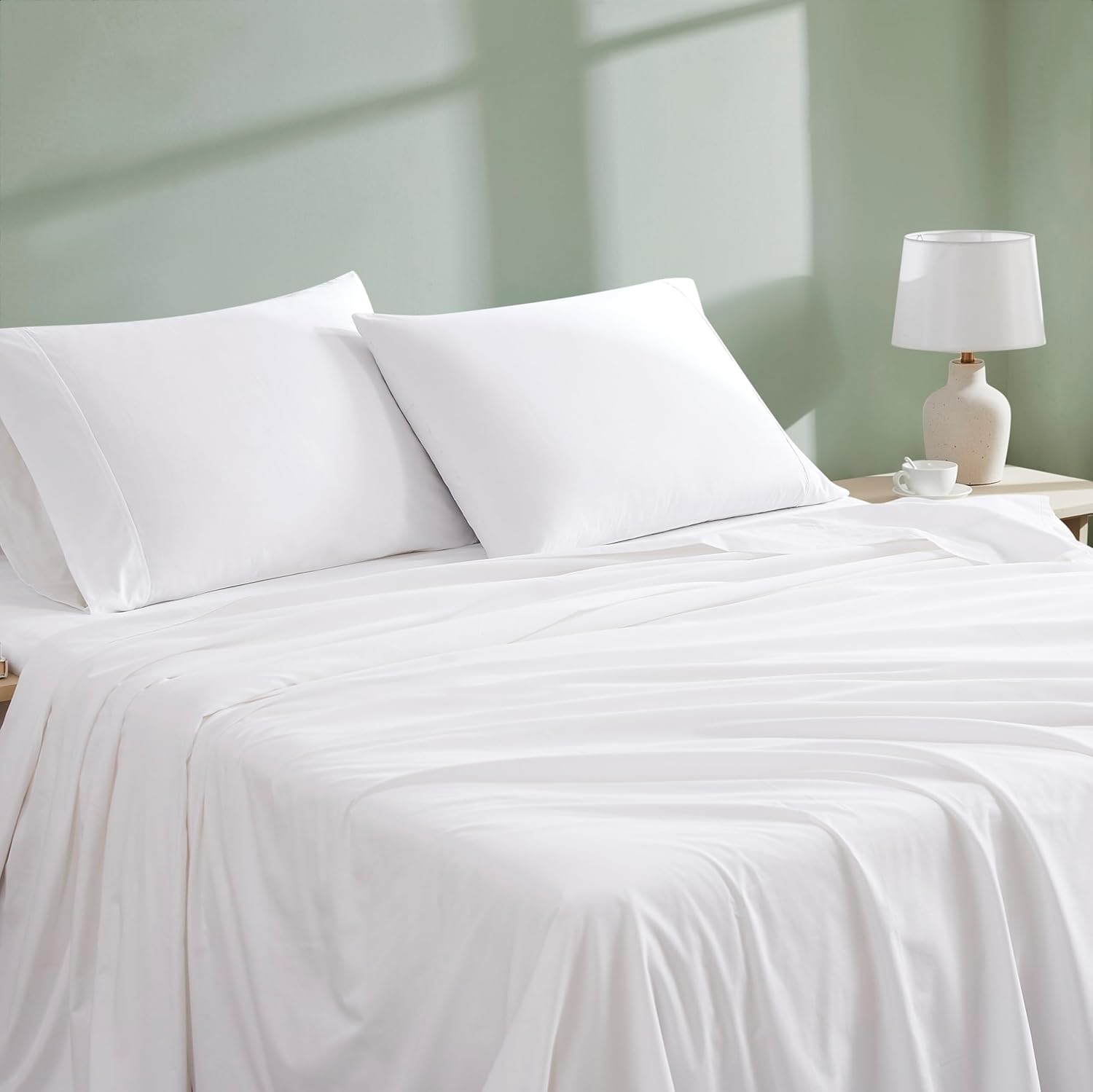 Linen Closet ensemble king face montrant apparence nette et blanche, confort respirant