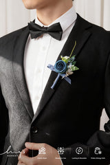 Ling's Moment boutonnière portée sur costume, finition élégante