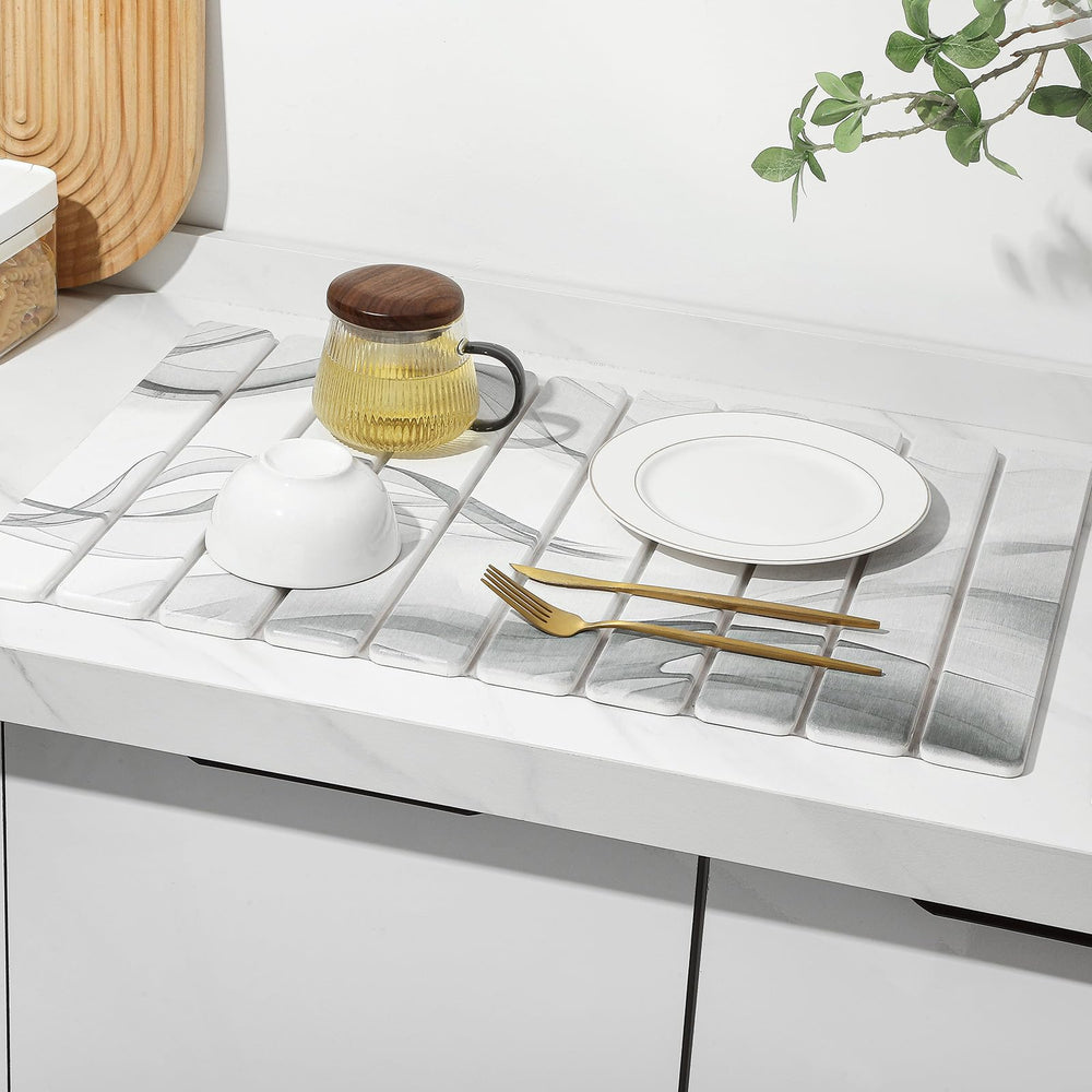Linidcoud dans une cuisine stylée montrant esthétique pierre et fonctionnalité