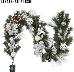 LinTimes détail nœud et boule argentée offrant élégance et texture festive